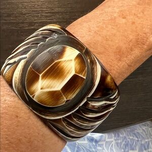 Natural look Brown Black Carved Bracelet turtle shell tropical vacation bangle